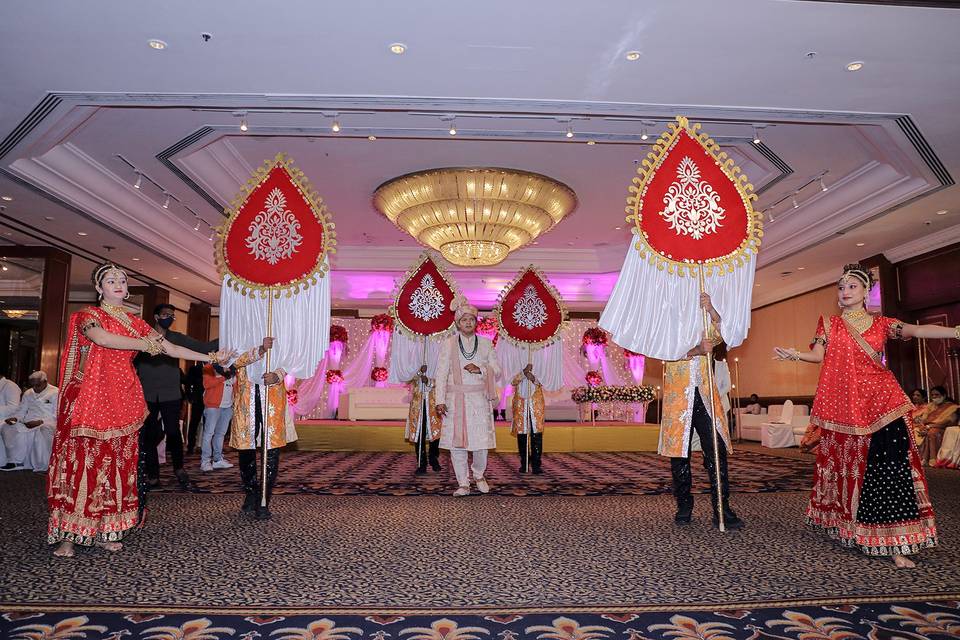 Groom Entry