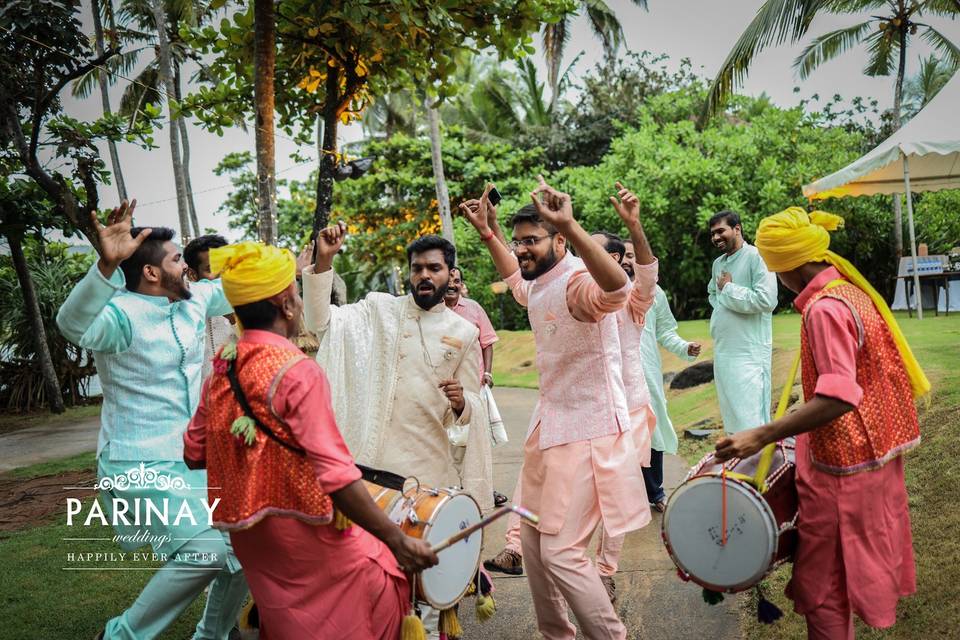 Dhol Dance