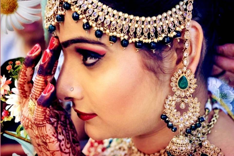 Bridal make-up