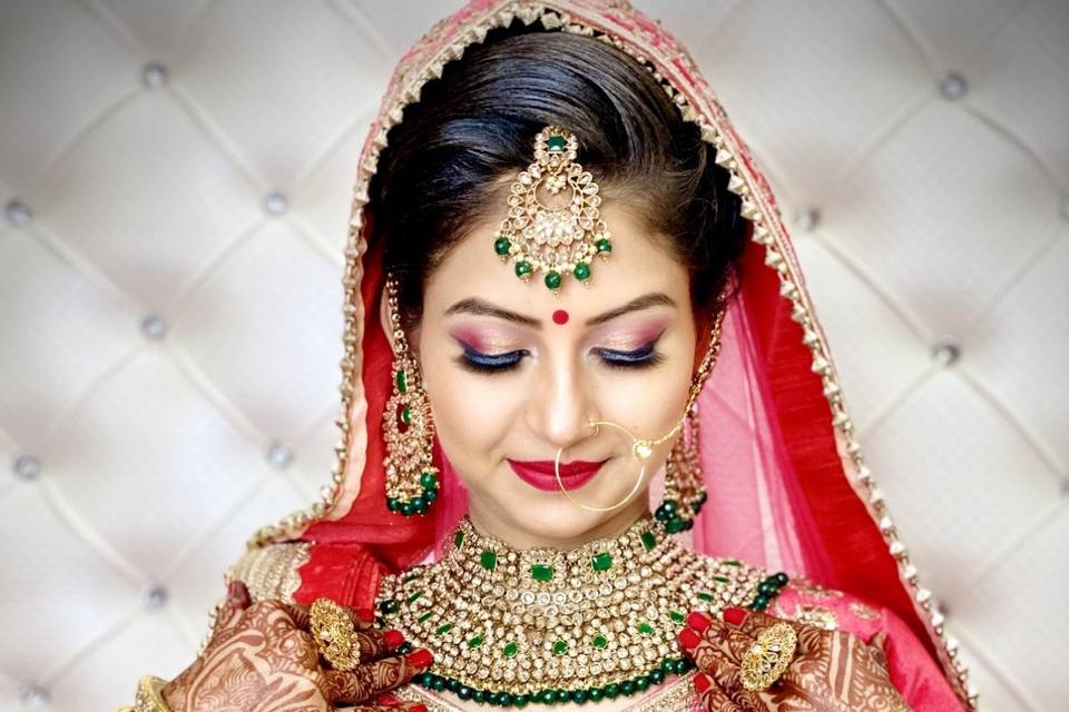 Bridal make-up