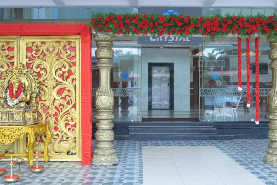 Entrance decor