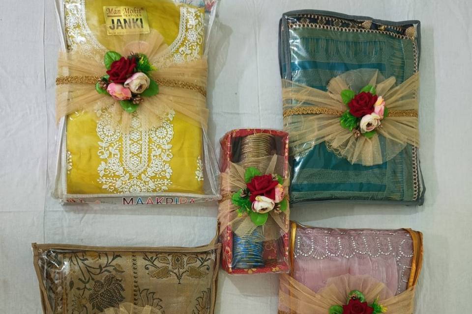 Trousseau packing in cover