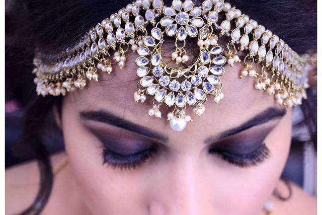 Tanvi Bansal - Professional Makeup Artist
