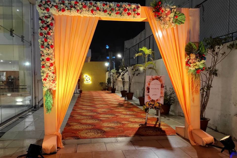 Entrance decor