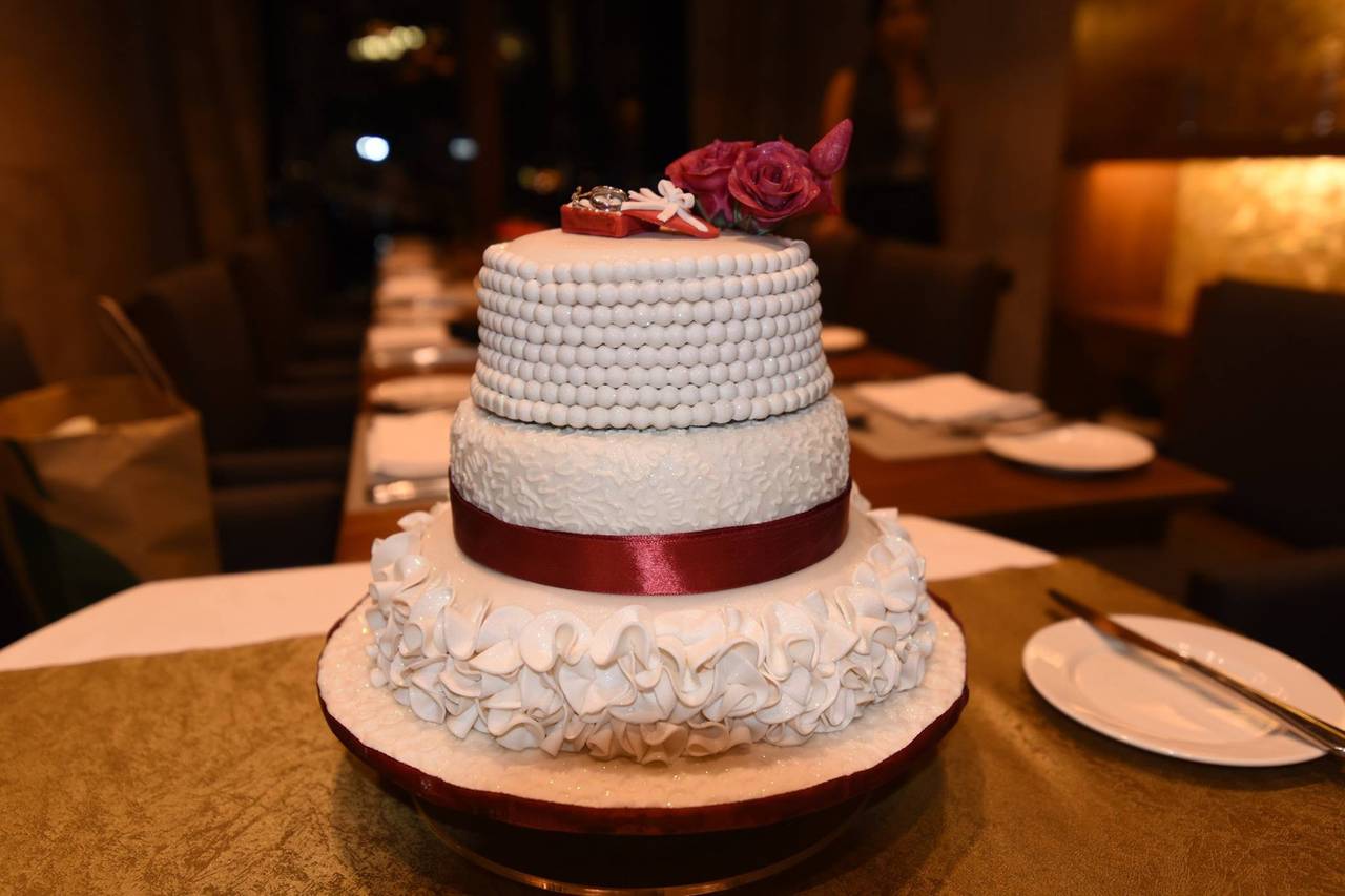 Pallabi's Nom-Box - Wedding Cake - Sector 3, Salt Lake - Weddingwire.in