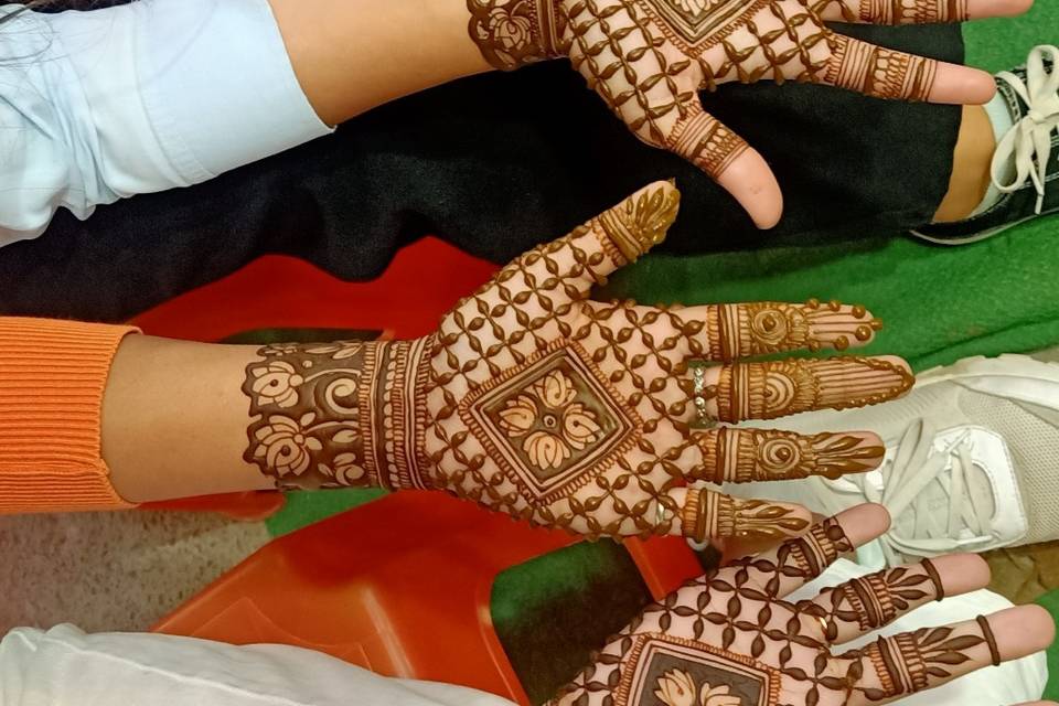 Uk Mehndi Artist 9557370462