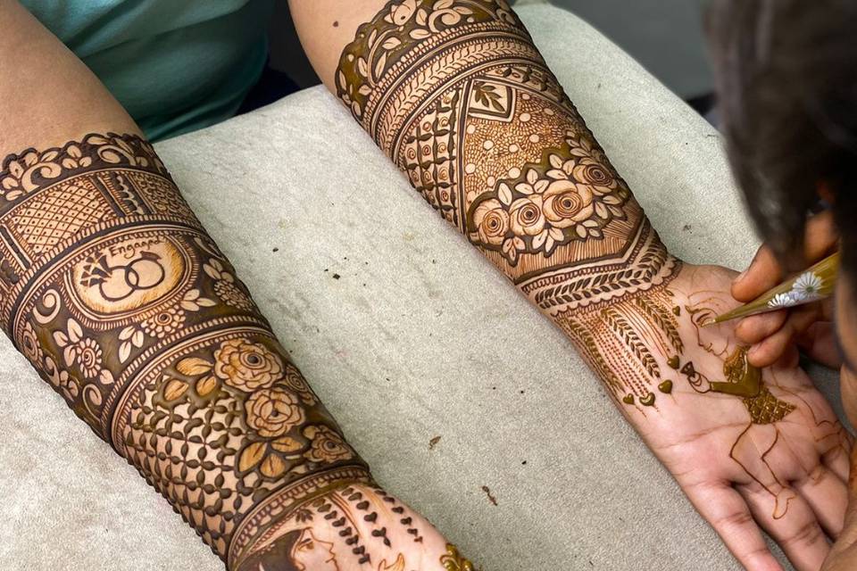 Uk Mehandi Artist