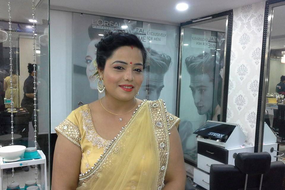 Sahiba Unisex Salon, Krishna Nagar