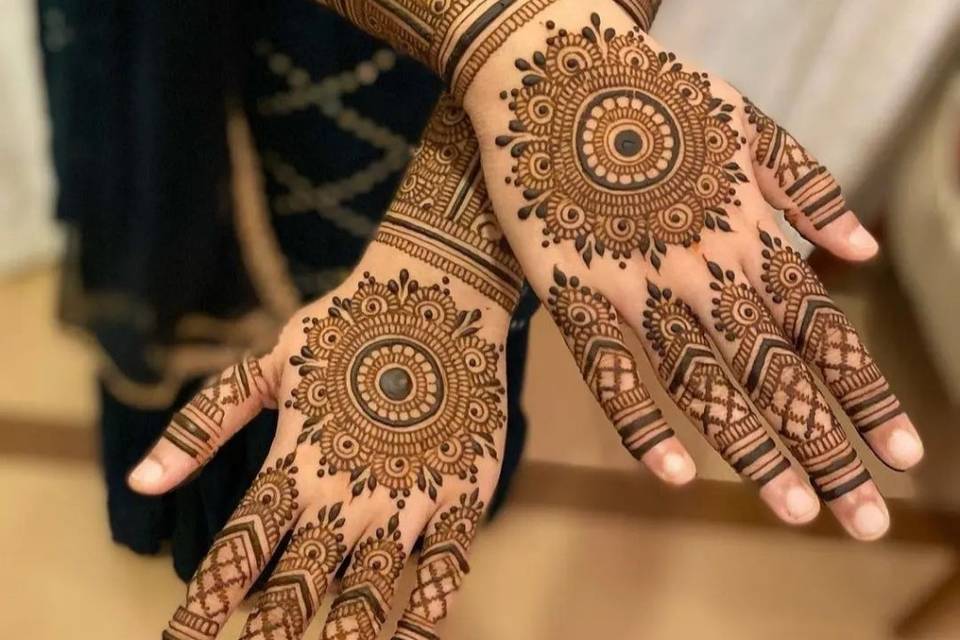 Sahil Mehendi Artist