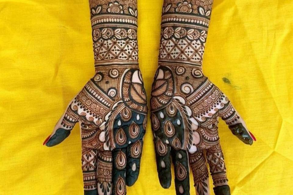 Sahil Mehendi Artist