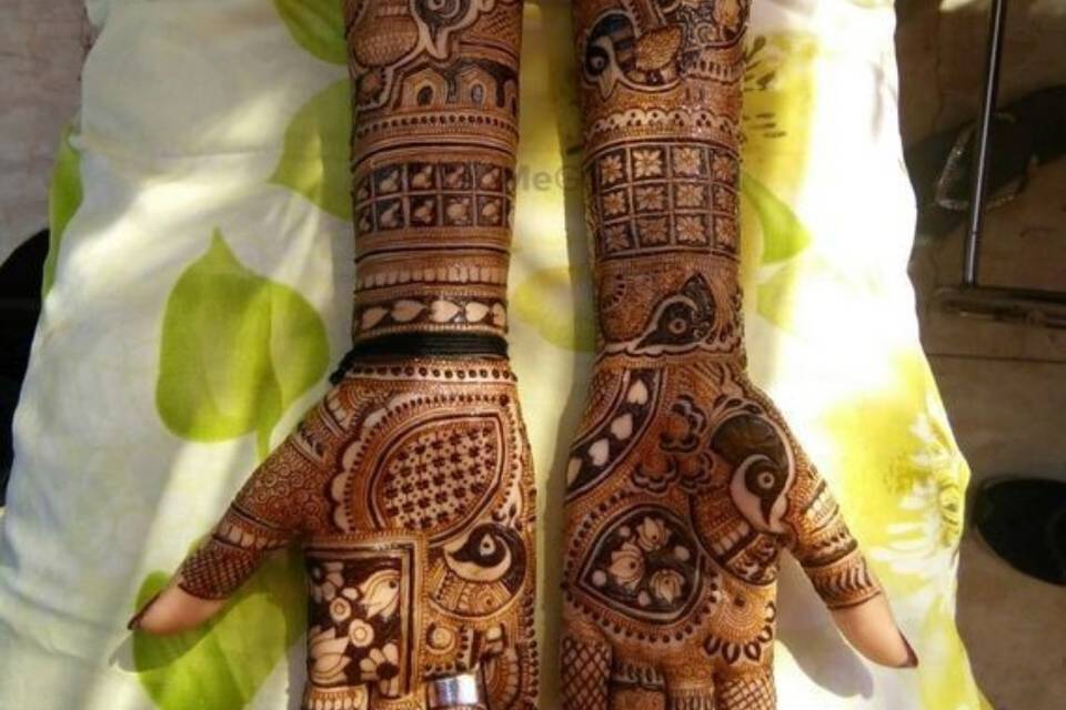 Sahil Mehendi Artist