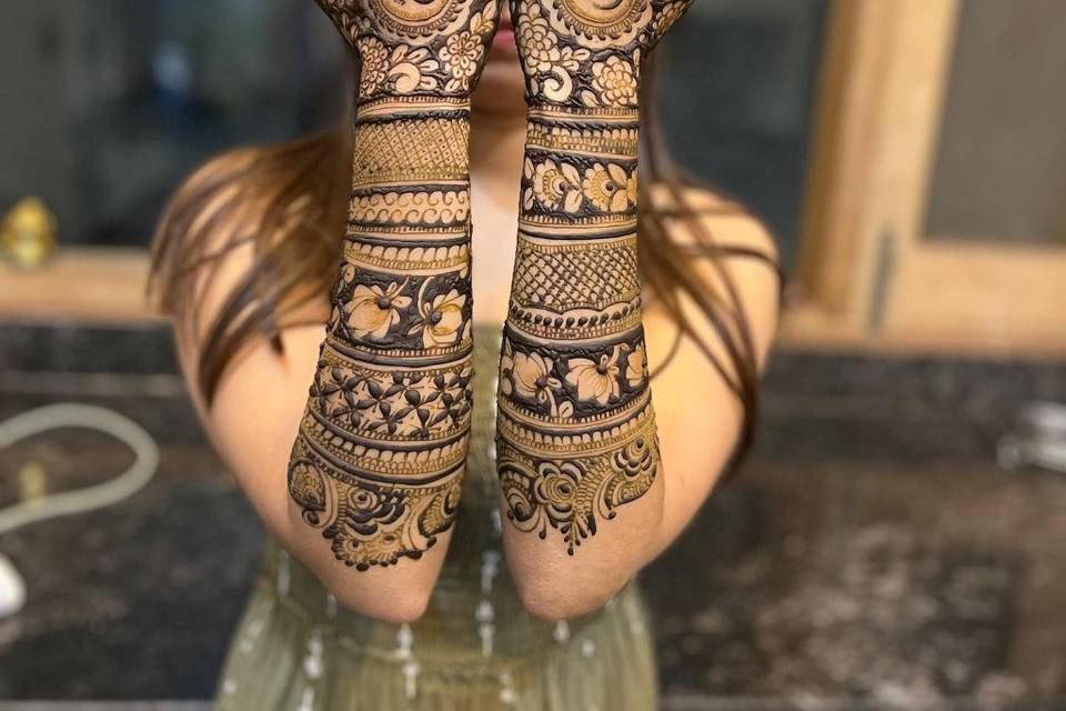 Sahil Mehendi Artist