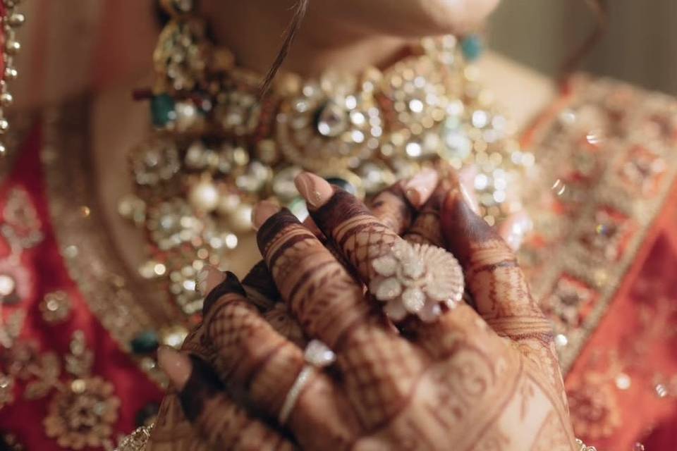 Vinita Vitrani Artistry