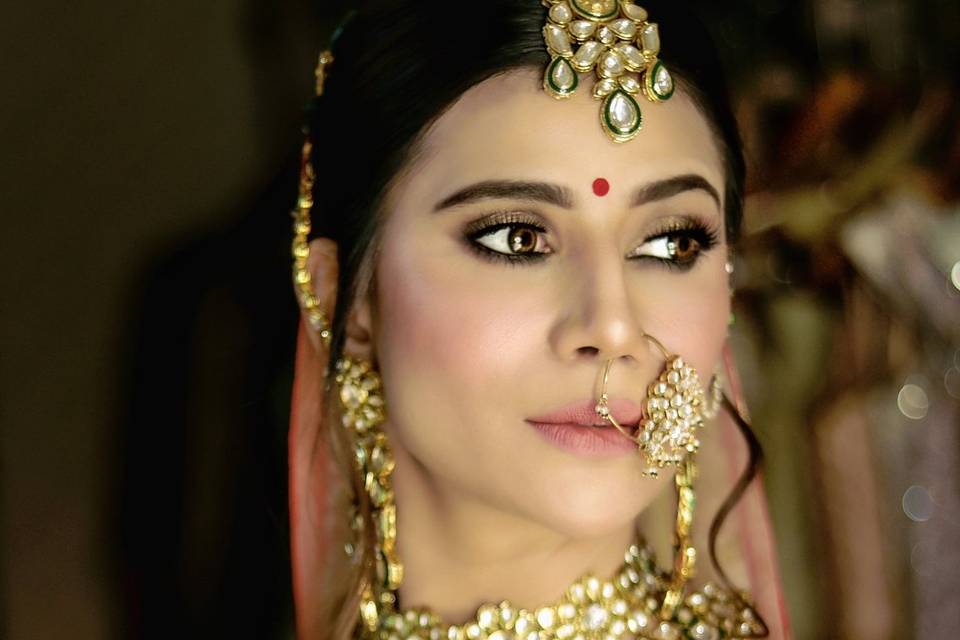 CLASSIC BRIDAL MAKE UP