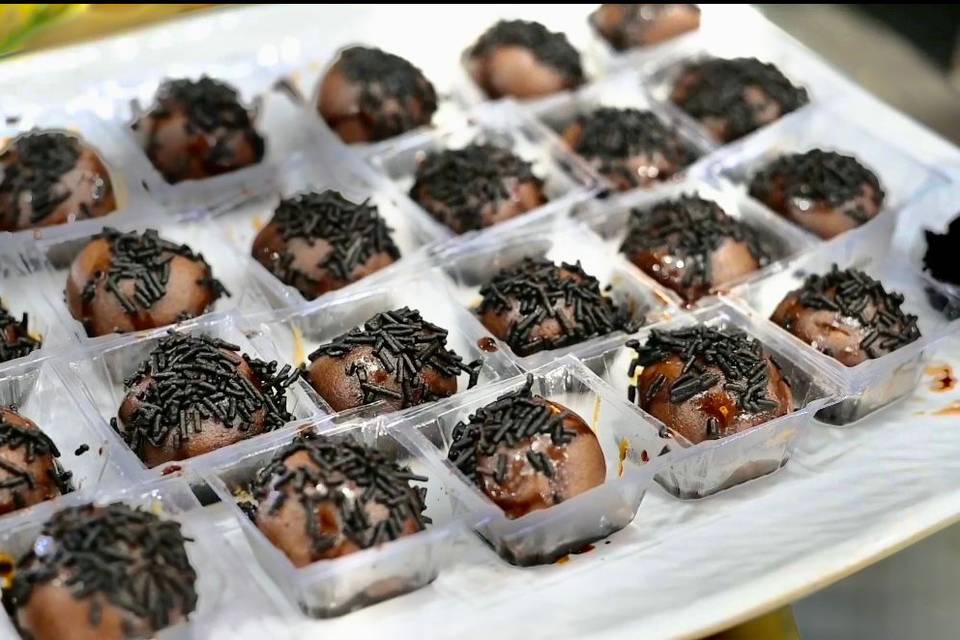 Sweet-N-Sour Catering Services