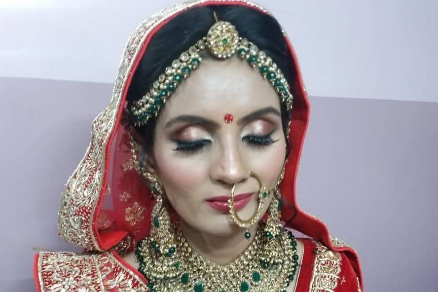 Bridal makeup