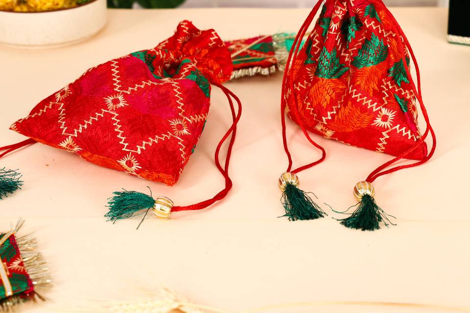 Return Gifts Potlis