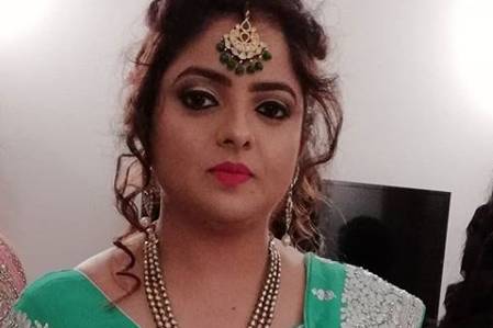 Makeup By Aarushi
