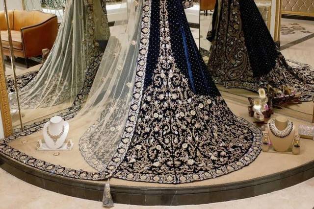 Silk Lucknow Embroidery Work Dress Material-RSSLOTOSK89575 – Weavesmart