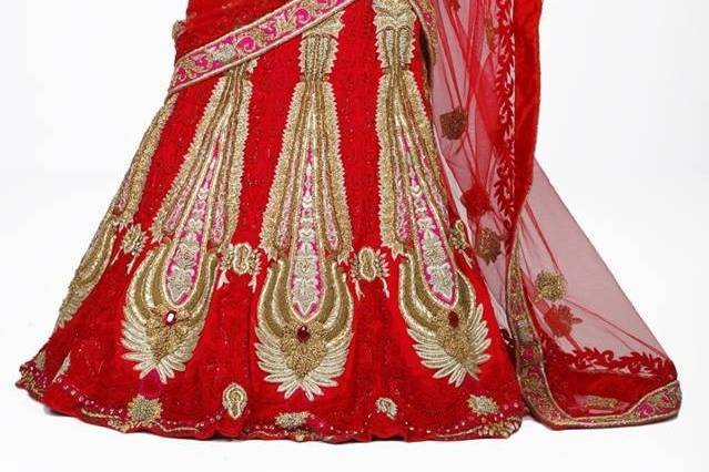 Neerus India - A lehenga that is as special as your wedding day ❤️ Made  with a blend of modern colors of Maroon and Golden, this outfit is an  eye-pleaser. It has