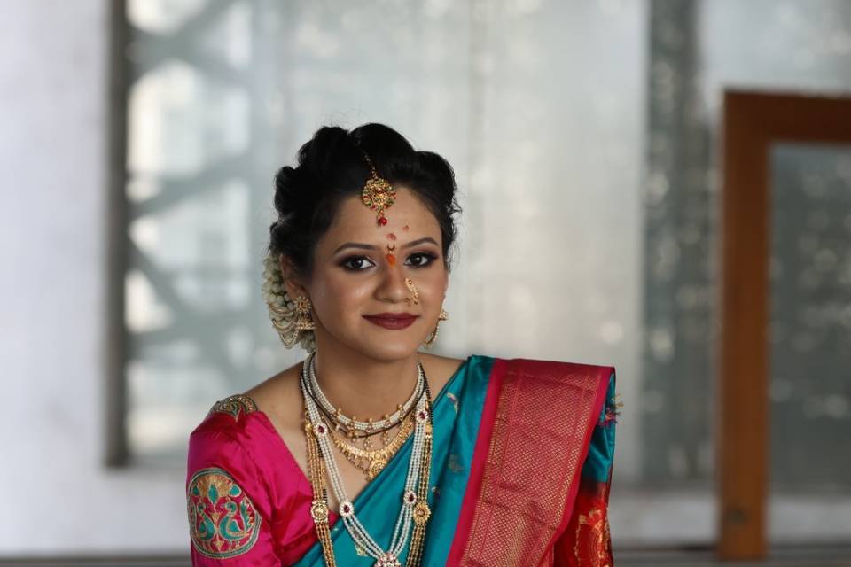 Maharashtrian bride