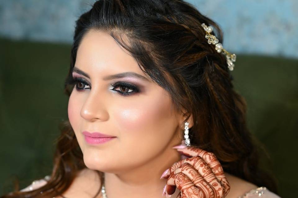Party makeup