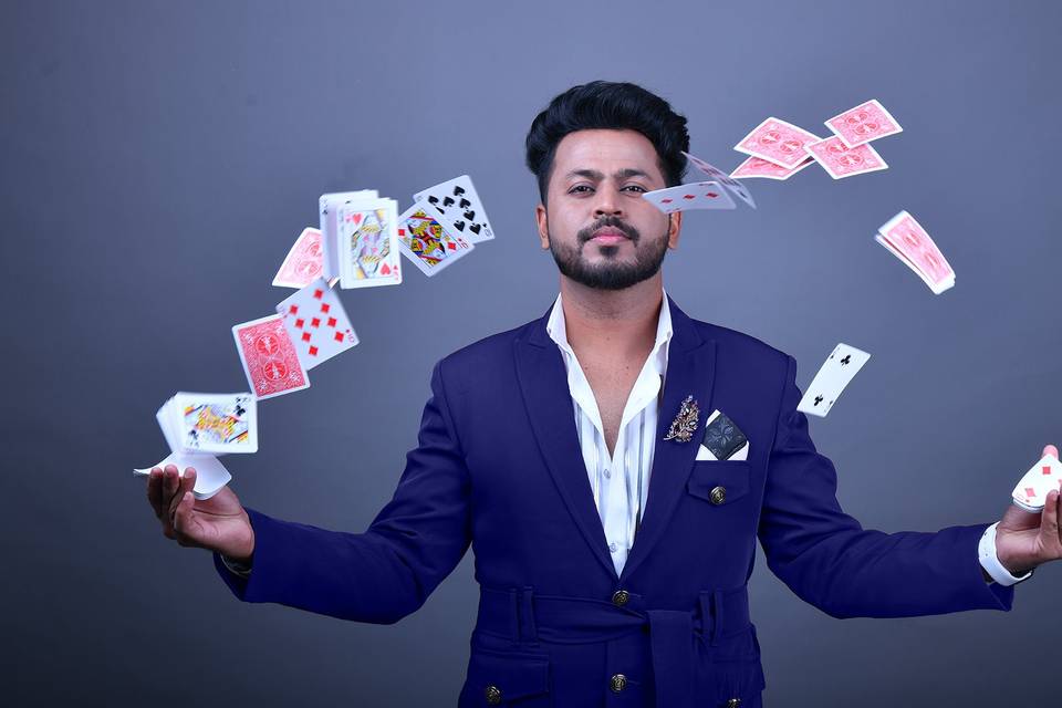 Sushil Jaiswal-Mentalist and IPad Magician