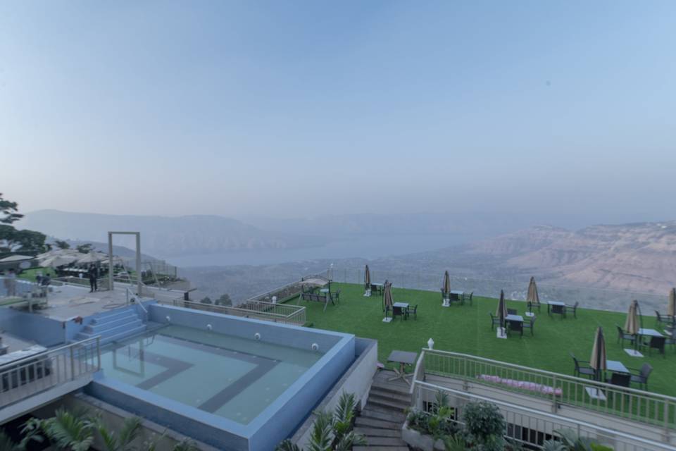 The Cliff Resort and Spa