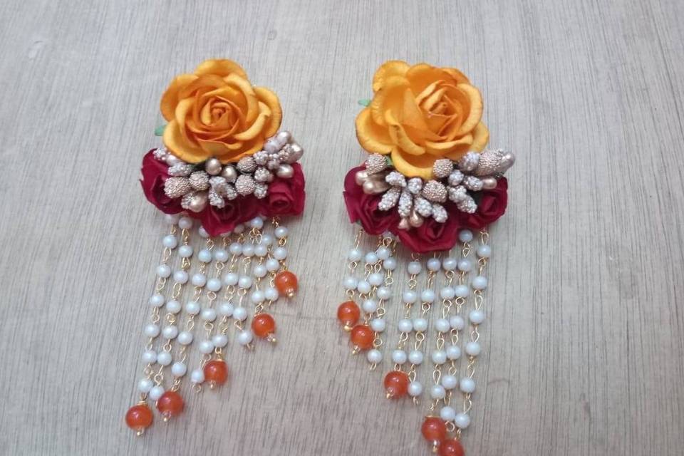 Floral jewellery