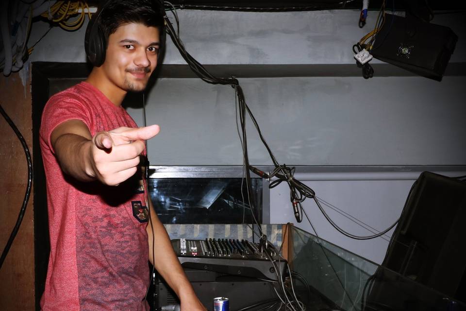 DJ Abhik