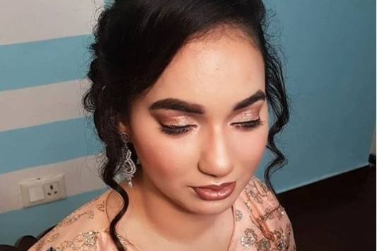 Party makeup