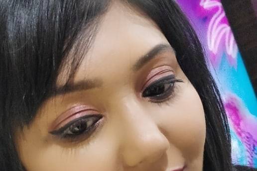 Party makeup