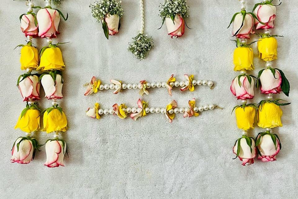 Real flower jewellery