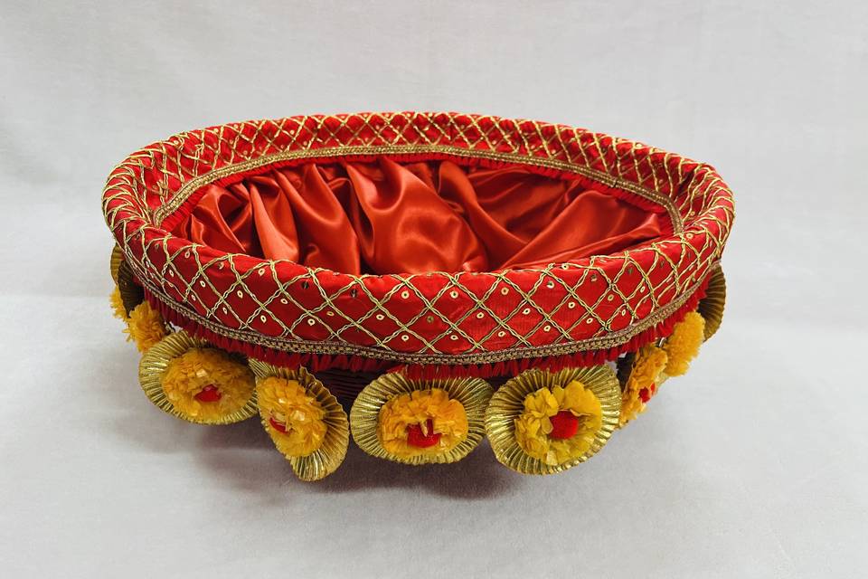 Decorative basket