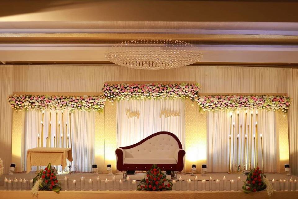 Elight Reception