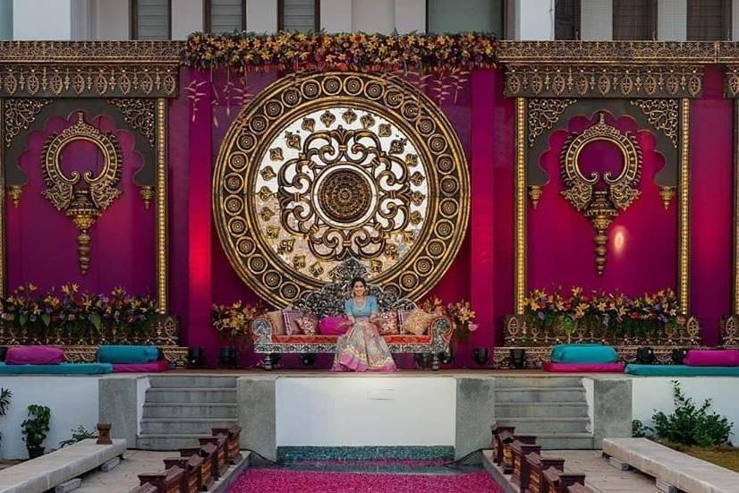 Tradition Royal Stage