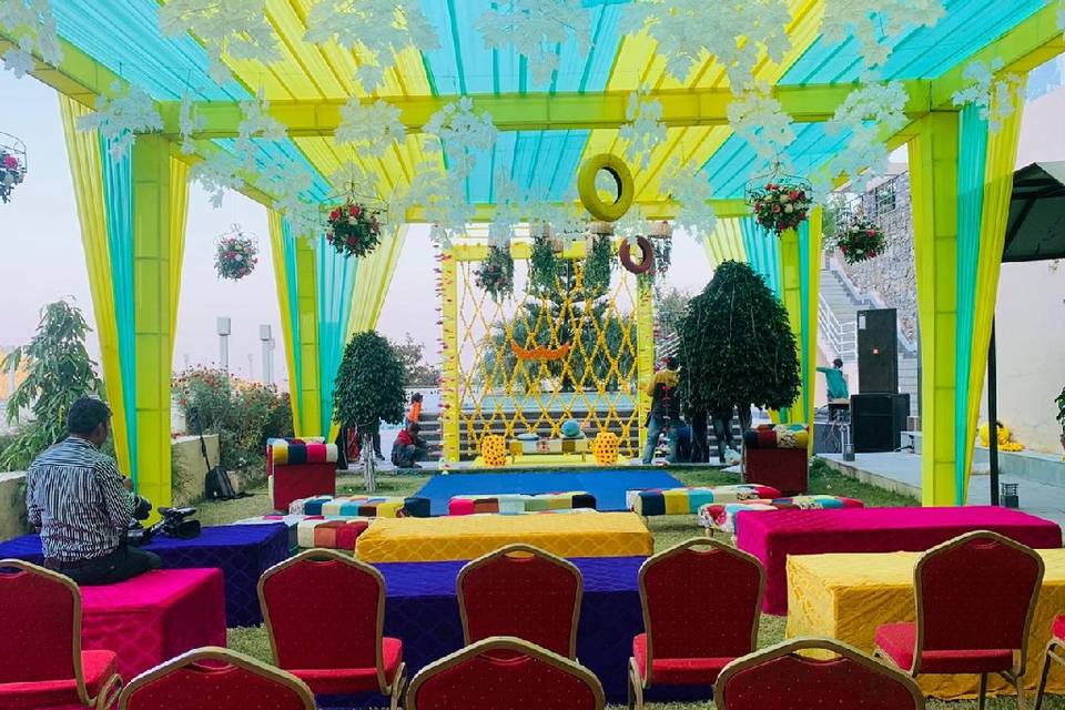 Mehandi stage with seating
