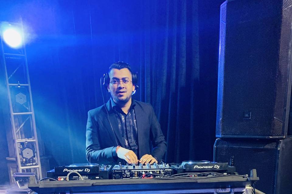 DJ Annik
