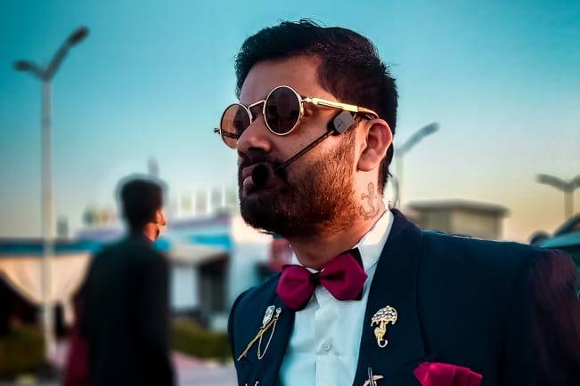 Anchor Rahul Jethani