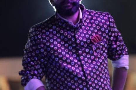 Anchor Rahul Jethani