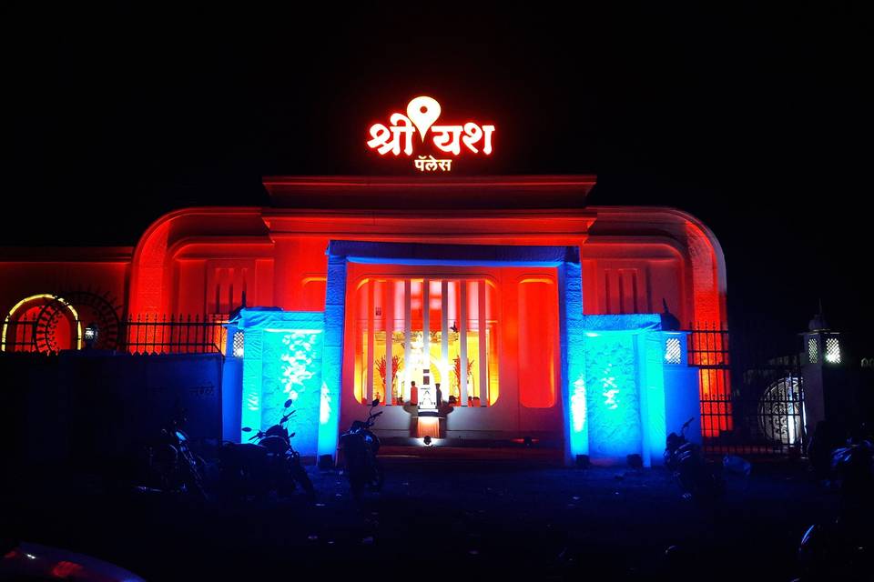 Shree Yash Palace, Solapur