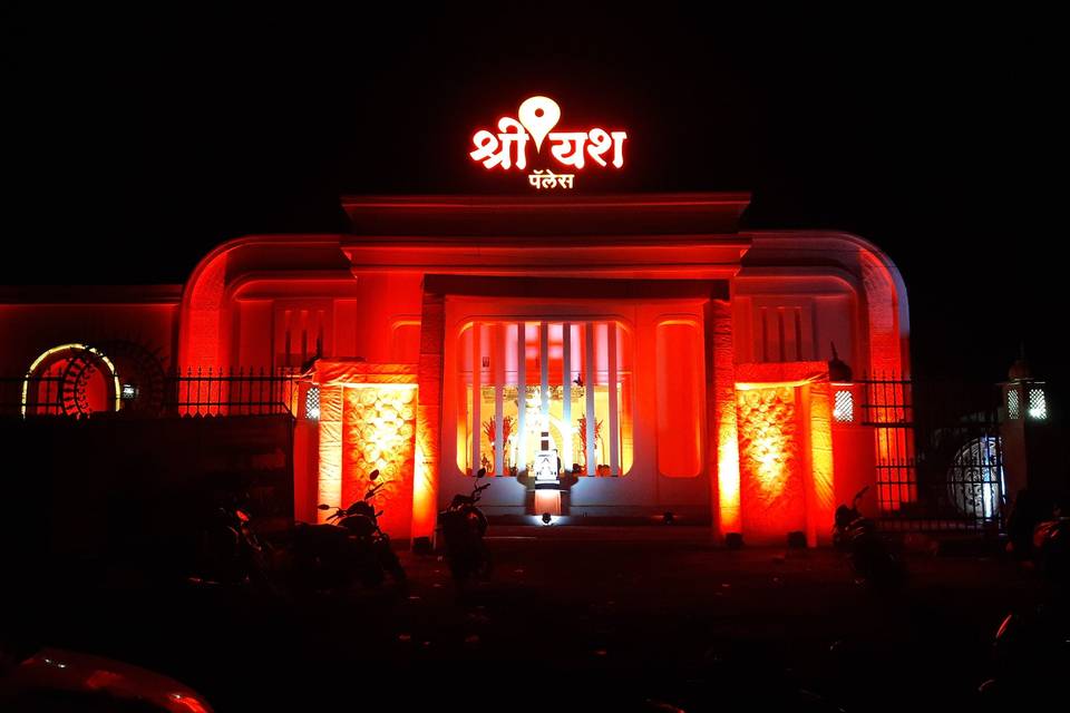 Shree Yash Palace, Solapur