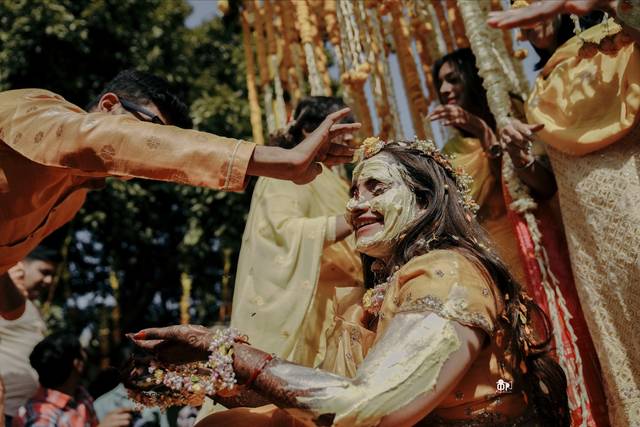 fun filled haldi moment locked