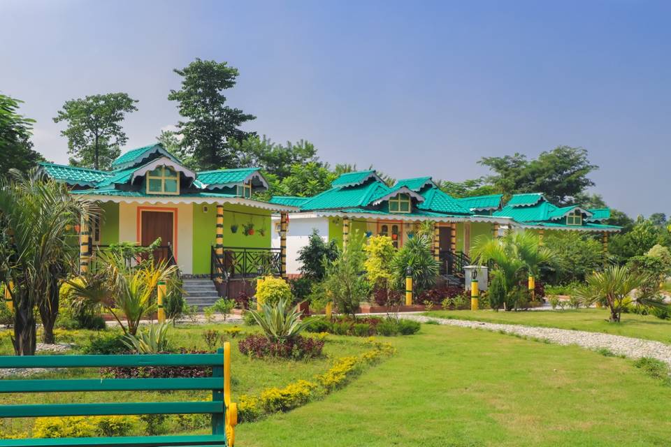 Resort Trimurti, Siliguri