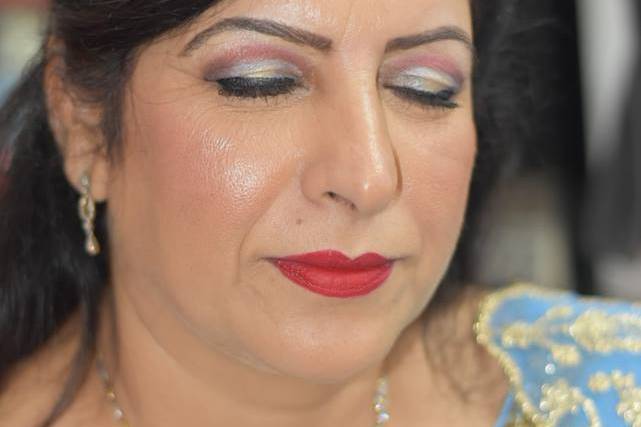 Darpan Beauty Parlour, Vikas Kunj