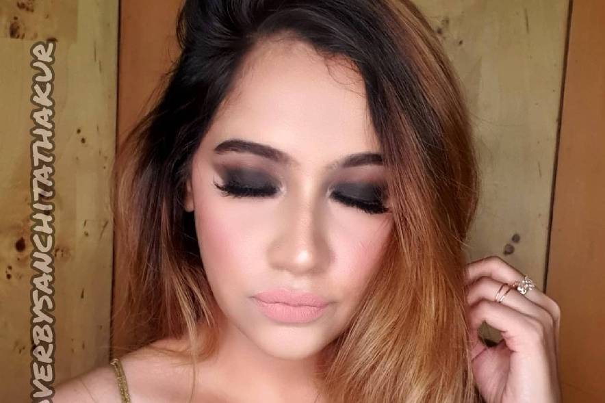 Nude glam makeup