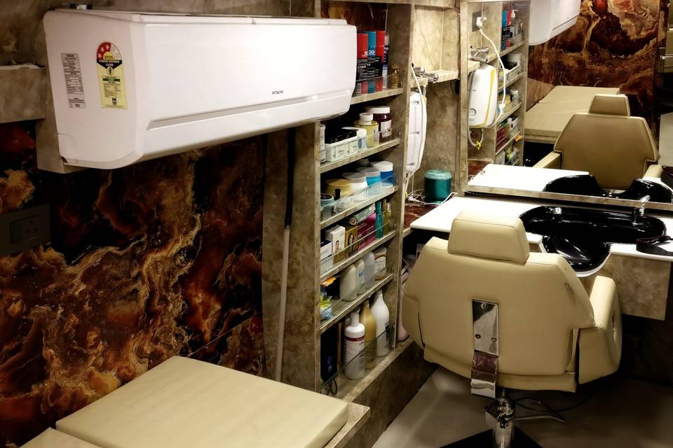 Salon Vanity Van Interior