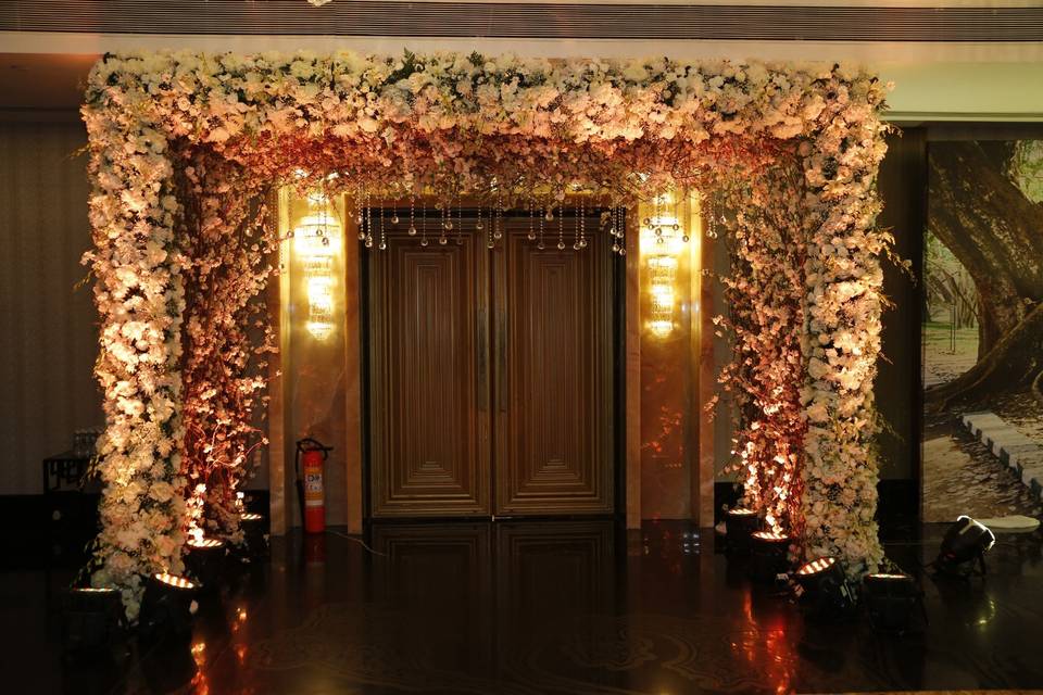 Entrance decor