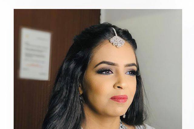Pooja Gangadia Makeup Artist
