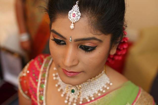 Bharathi Make-up Artist